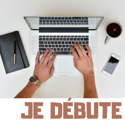 mains qui tapent sur un clavier